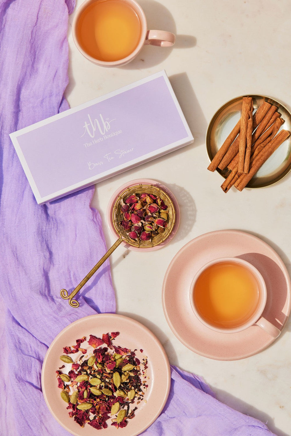 Fleur _Brass_ Tea_ Strainer_earthbased_005