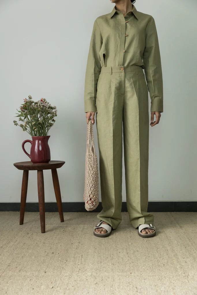 PUDDLE PANTS | Anushe Pirani | Best Sustainable Clothing | earthbased.in | 03