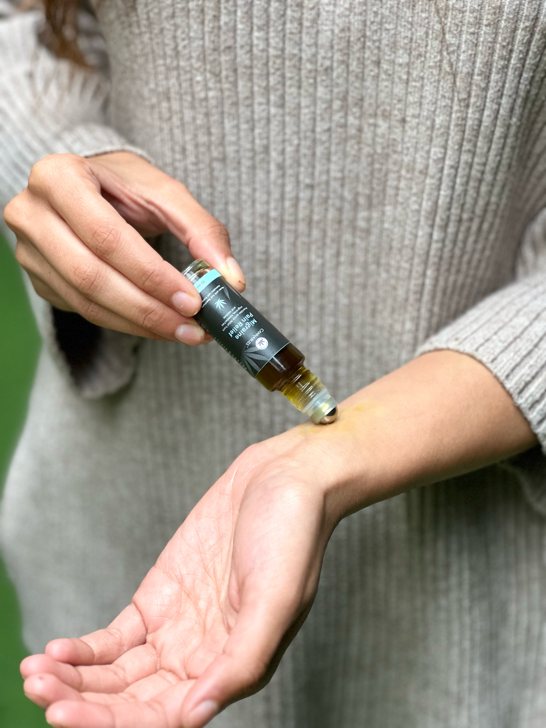 MIGRAINE PAIN RELIEF ROLL-ON
