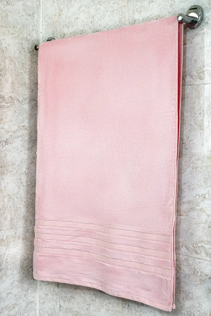 Bamboo_Bath_Towel_pink_3