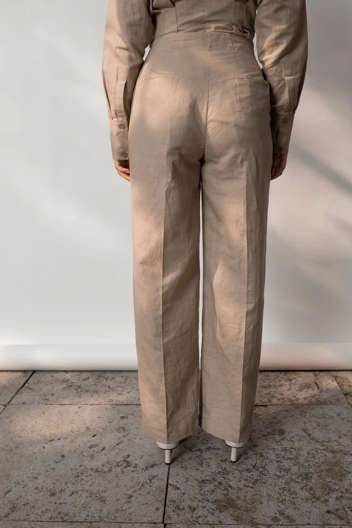 Best Vegan Clothing | Tailored Pleated Pants | earthbased.in | 04