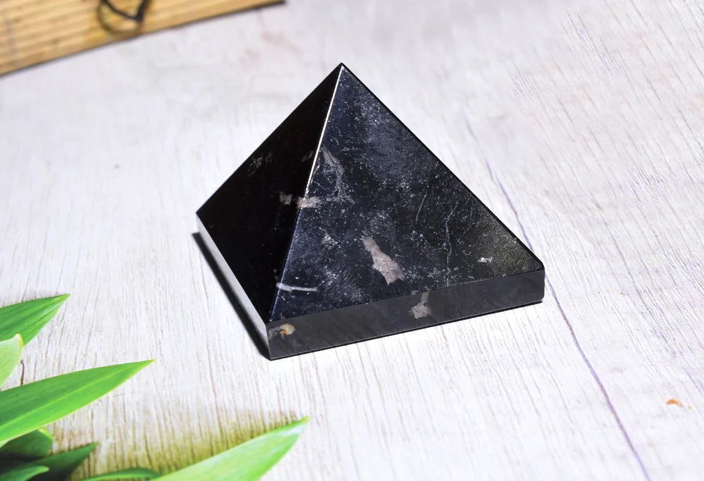 Black__Tourmaline__Prism_0