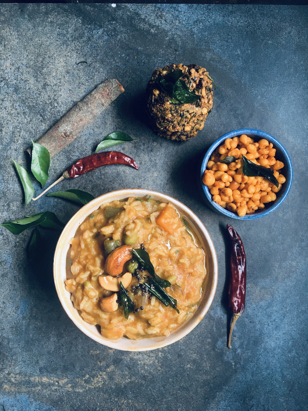 Bisisbelebath Mix by iPaaka, 200g, Instant Mix, One Pot Dish, Wholesome and Healthy, Made with Whole Spices & Dal, Just Like Home Made