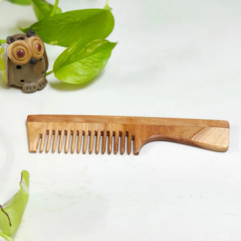 Personal-Care-Neem -Wood -Comb-Earthbased_34