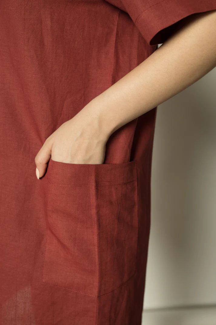 Sustainable Clothing | Plunge-Neck Shift Dress |  Anushe Pirani  | earthbased.in | 04