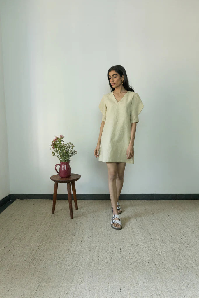 THE WEEKEND MINI | Anushe Pirani | Best Sustainable Clothing for Women | earthbased.in | 01