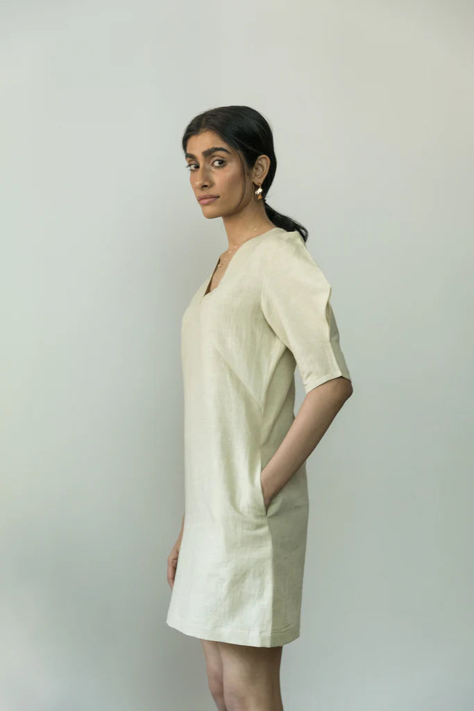 THE WEEKEND MINI | Anushe Pirani | Best Sustainable Clothing for Women | earthbased.in | 03